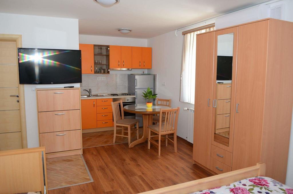 Apartments Villa Split كرابينسك توبليس المظهر الخارجي الصورة